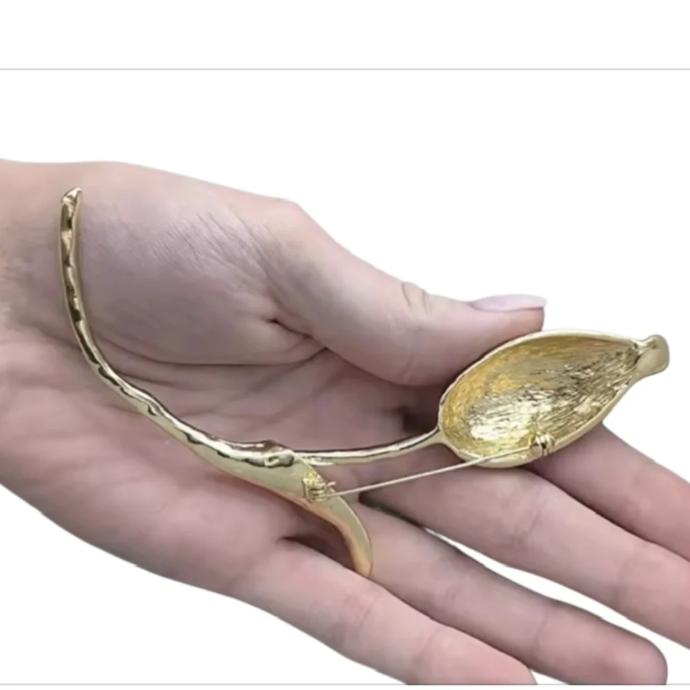 New! ZARA Gold Textured Calla Lily Flower Brooch | Large Floral | NWOT #br6